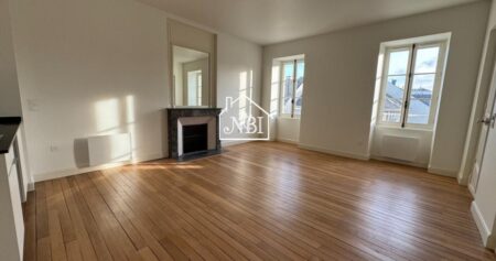 À LOUER Appartement T1 31 m2 HYPER CENTRE LAVAL