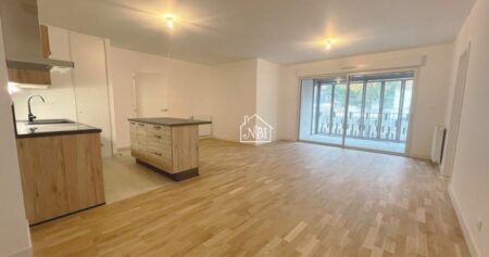 À LOUER Appartement neuf T4 LAVAL hyper centre rive gauche
