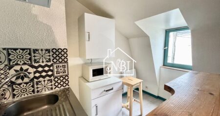 À LOUER STUDIO 16m2 LAVAL HYPER CENTRE