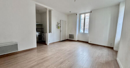 Appartement Laval T1 24.7 m2