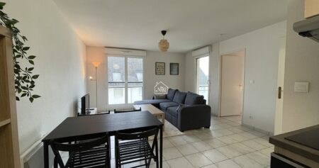 À LOUER Appartement T2 MEUBLÉ 42m² – LAVAL